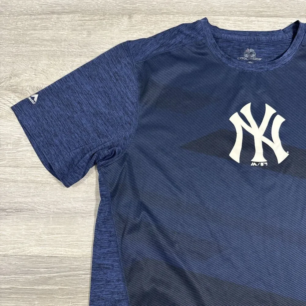 New York Yankees Shirt Majestic Cool Base Men's Blue Large Performance Tee